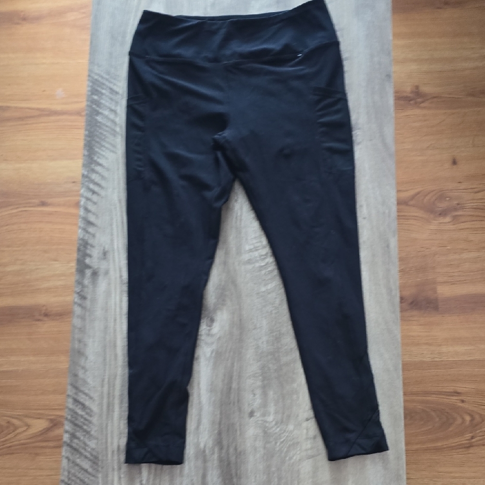 Mondetta Black Leggings